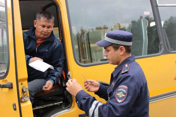 Более 1000 пассажирских автобусов проверили сотрудники полиции на Ставрополье